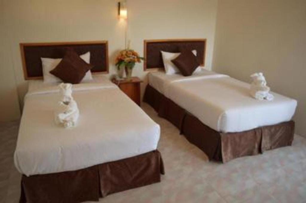 Hotel De Ratt Phuket Patong Esterno foto