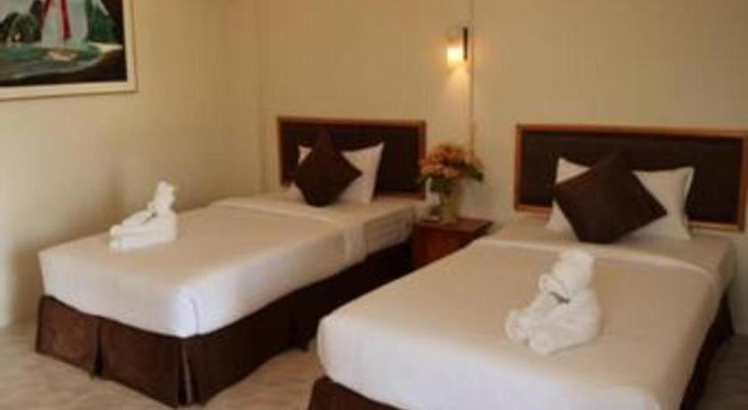 Hotel De Ratt Phuket Patong Esterno foto