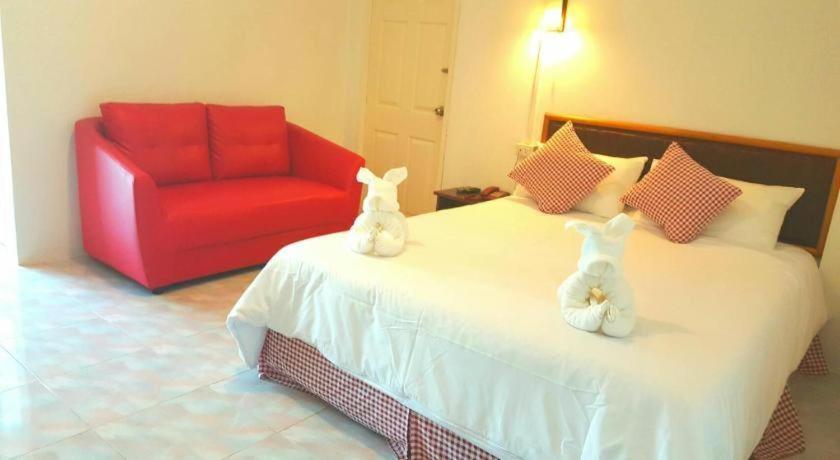 Hotel De Ratt Phuket Patong Esterno foto